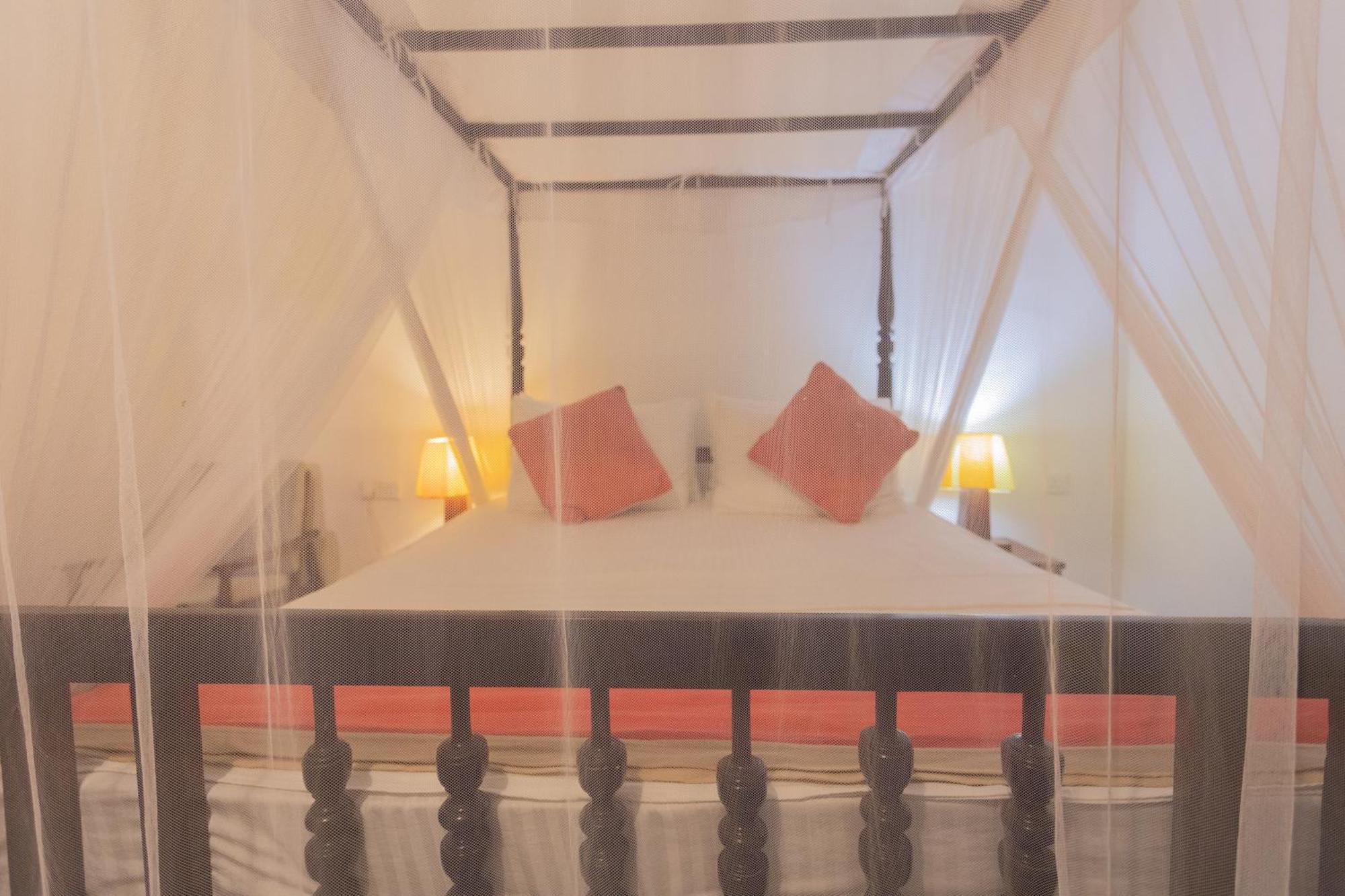 Hotel Zeilan Sunset Point أونا واتونا المظهر الخارجي الصورة