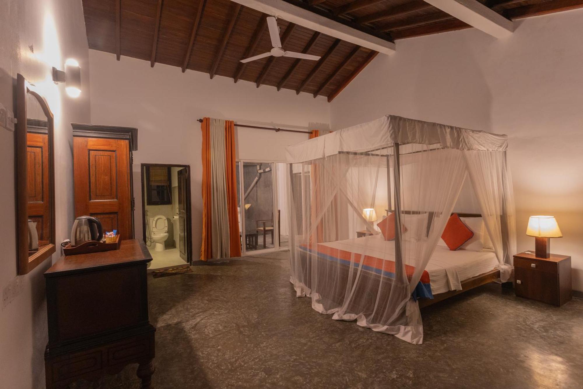 Hotel Zeilan Sunset Point أونا واتونا المظهر الخارجي الصورة