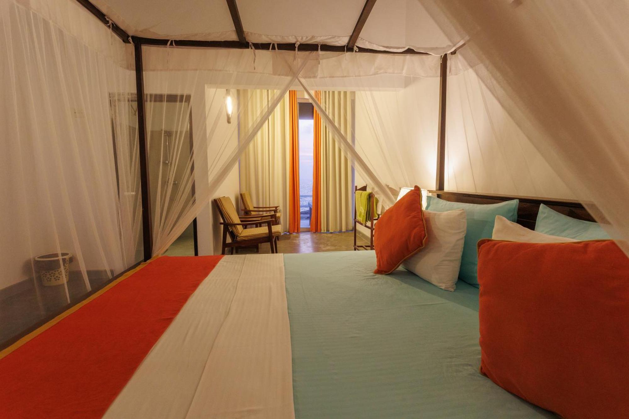 Hotel Zeilan Sunset Point أونا واتونا المظهر الخارجي الصورة