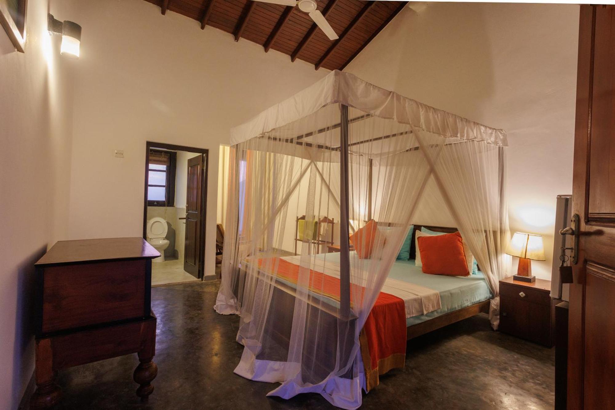 Hotel Zeilan Sunset Point أونا واتونا المظهر الخارجي الصورة