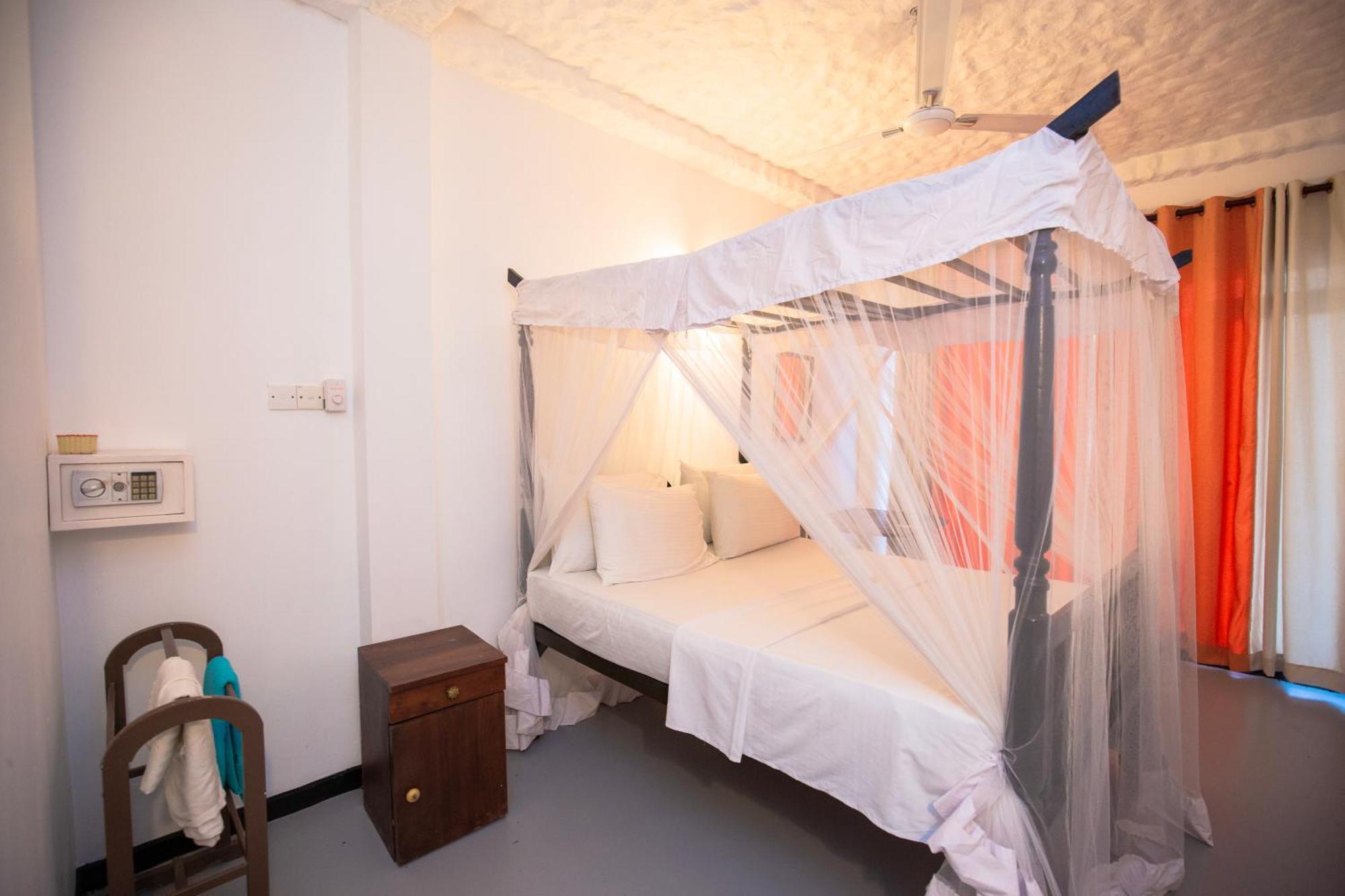 Hotel Zeilan Sunset Point أونا واتونا المظهر الخارجي الصورة