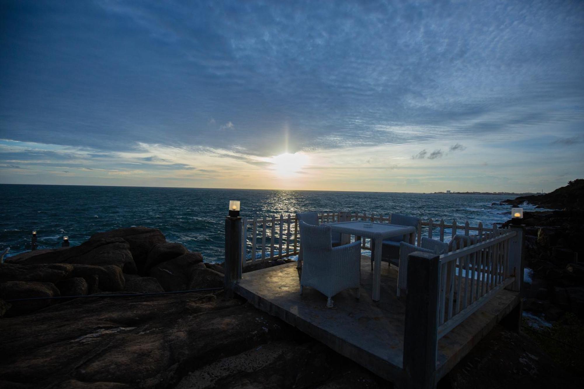 Hotel Zeilan Sunset Point أونا واتونا المظهر الخارجي الصورة
