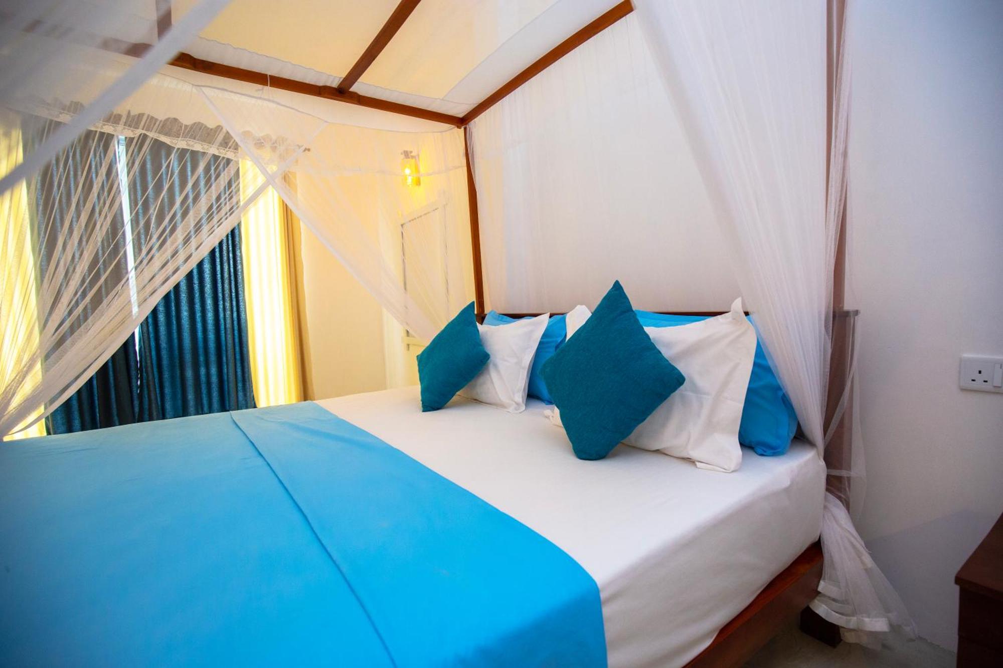 Hotel Zeilan Sunset Point أونا واتونا المظهر الخارجي الصورة