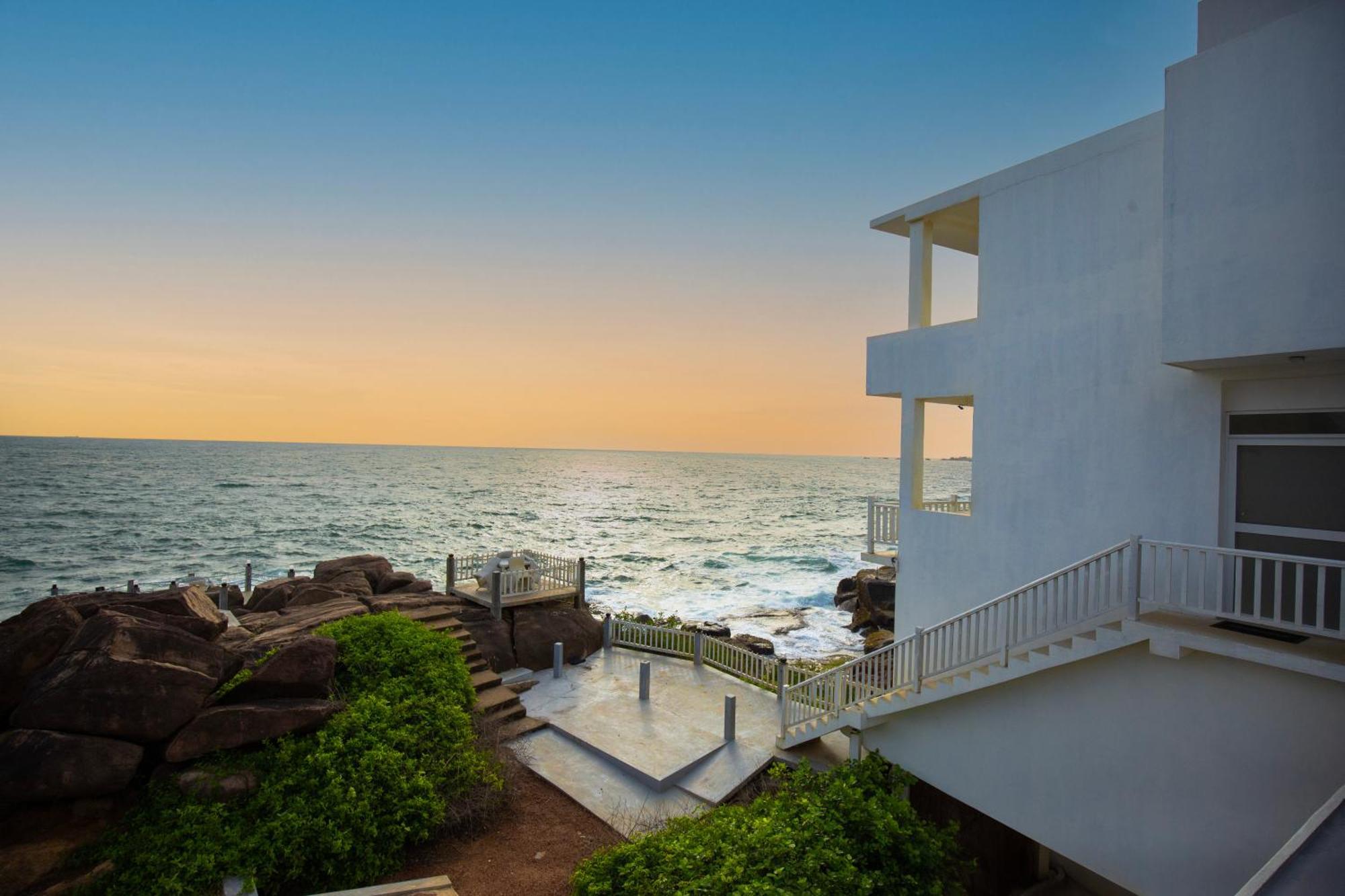 Hotel Zeilan Sunset Point أونا واتونا المظهر الخارجي الصورة